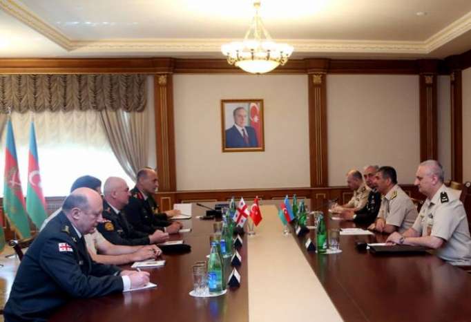 Azerbaijani defense minister meets heads of Turkish, Georgian military educational institutions
