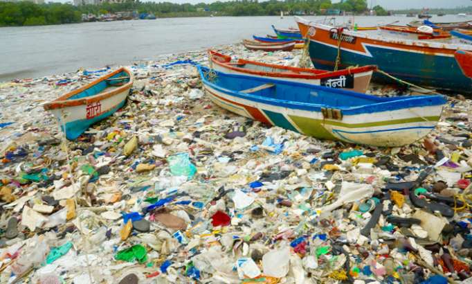 Plastic pollution reaches world
