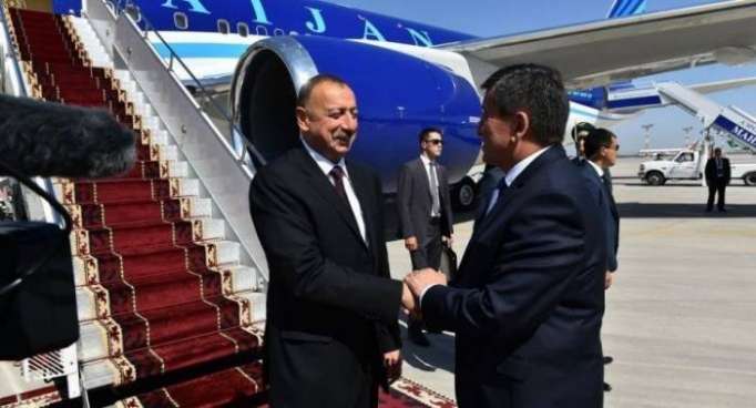 Aserbaidschanische, kirgisische Präsidenten halten Telefongespräch