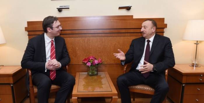 Entretien en tête-à-tête entre les présidents azerbaïdjanais et serbe