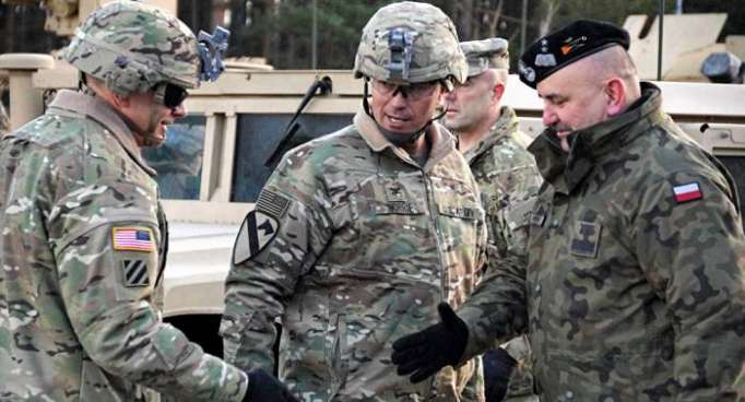 Polonia, dispuesta a pagar $2.000 millones para que EEUU despliegue su base permanente