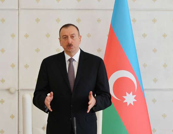 Präsident Aliyev dankt den USA und Großbritannien für die Unterstützung von Energieprojekten