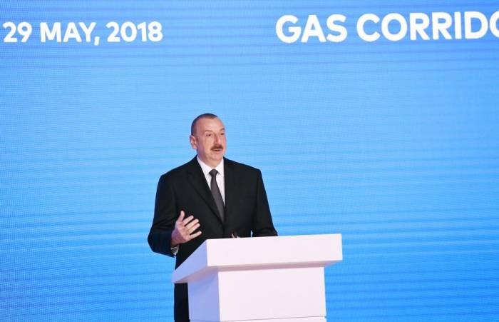 Ilham Aliyev sobre el formato de la cooperación de Azerbaiyán con la UE