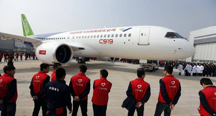 Fuertes turbulencias rompen el parabrisas de un avión chino