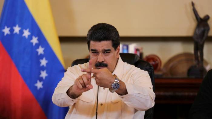 Maduro met en garde contre un complot antigouvernemental