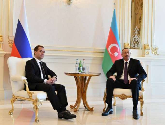 Medvedev İlham Əliyevə məktub göndərib