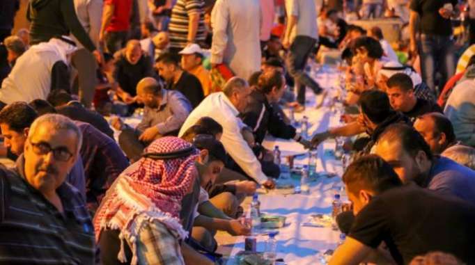 جمعية ووقف تركيان ينظمان إفطارا جماعيا بـ”الأقصى”