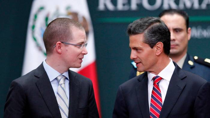 México: El candidato Anaya niega estar dispuesto a "construir" una alianza con Peña Nieto
