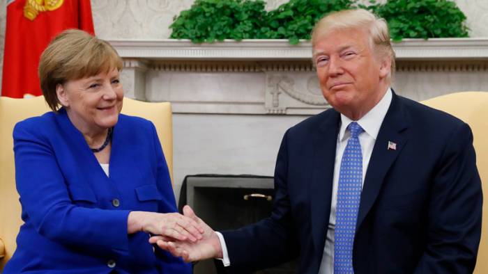 CNN: Trump le habría pedido consejos a Merkel sobre cómo interactuar con Putin