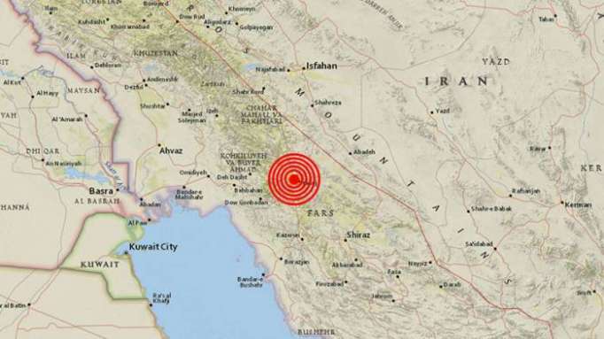 Un sismo en Irán de magnitud 5,3 deja al menos 30 heridos