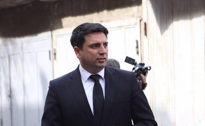 Yeni seçilən erməni deputat istefa verdi - (VİDEO)