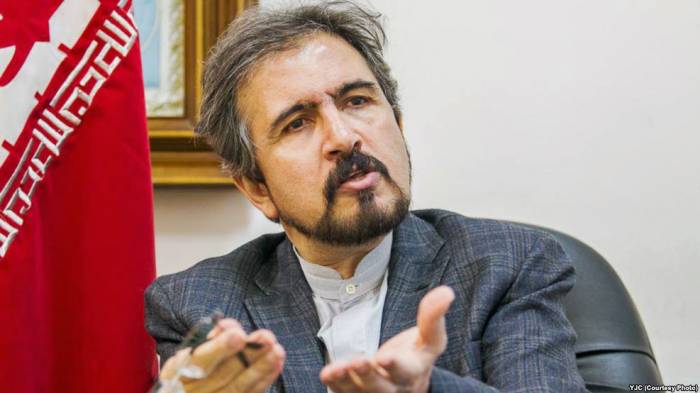 Tehran İsrailin Suriyaya hücumunu pislədi