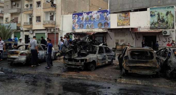 Al menos seis muertos al explotar un coche bomba en la ciudad libia de Bengasi