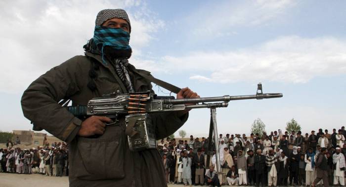 EEUU y Afganistán abordan el ataque de Talibán a la ciudad de Farah