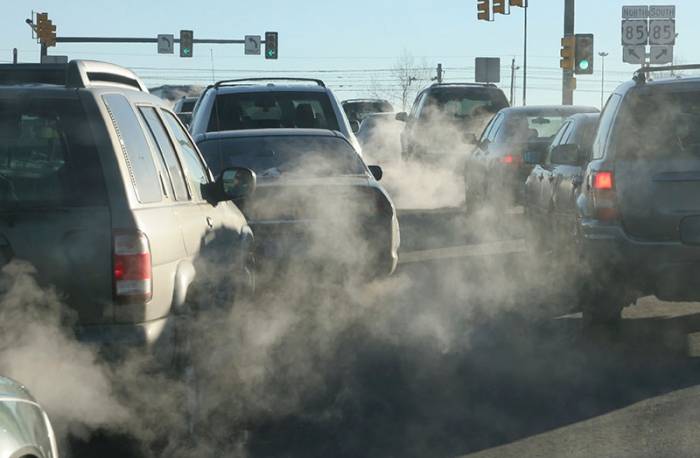 Pollution automobile: 17 Etats attaquent Trump