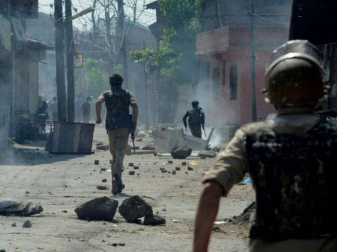 Cachemire indien: deux morts dans une attaque contre un camp militaire