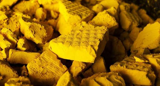 Kazajistán realiza el primer suministro de uranio concentrado a Brasil