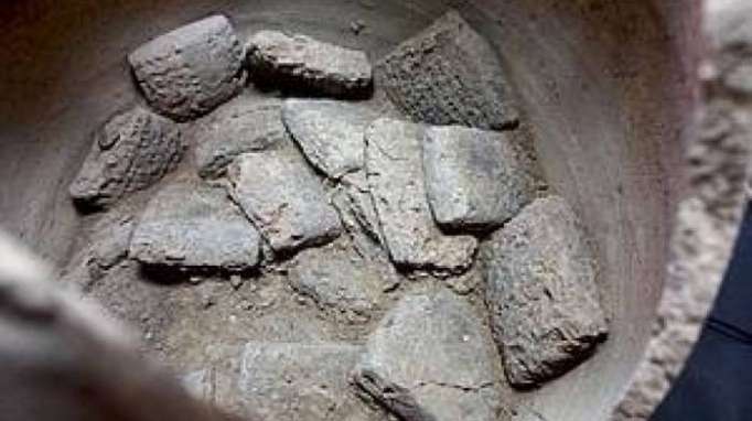 Lost city mystery solved as archaeologists decipher ancient clay tablets
