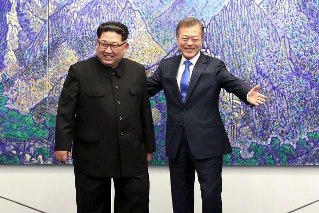 Şimali və Cənubi Koreya arasında ilk “qaynar xətt” açılır