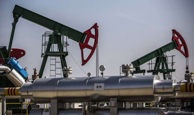 Azerbaijani oil price falls