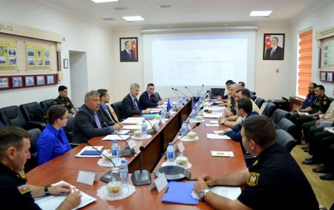 Se abordó la cooperación con la OTAN en Bakú