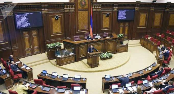 El Parlamento de Armenia volverá a votar la candidatura de Pashinián para primer ministro
