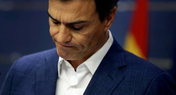 Podemos: Sánchez debe dimitir si la moción de censura contra Rajoy fracasa