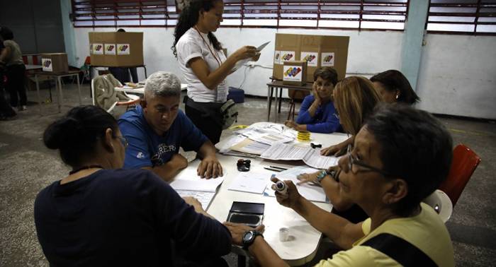 Invitado internacional a elecciones venezolanas dice que fueron ejemplo de democracia