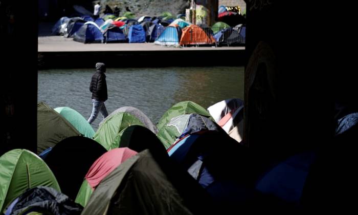 Refugees in Paris face 