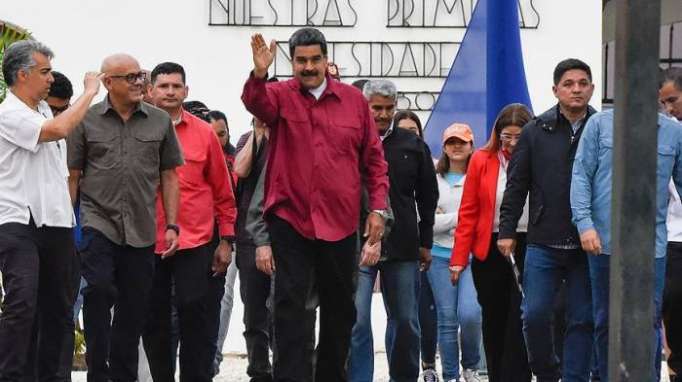 Maduro yenidən prezident seçildi