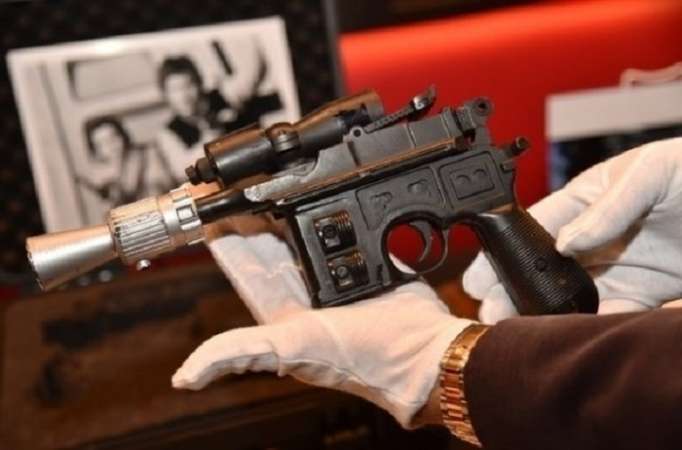 Star Wars: Le pistolet de Han Solo bientôt aux enchères