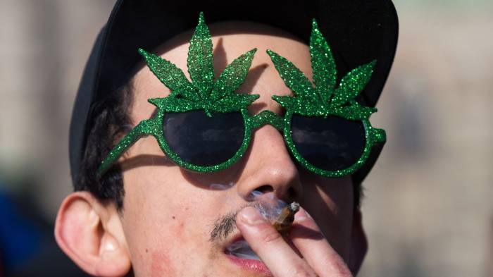 Quand le Canada se débat avec le cannabis