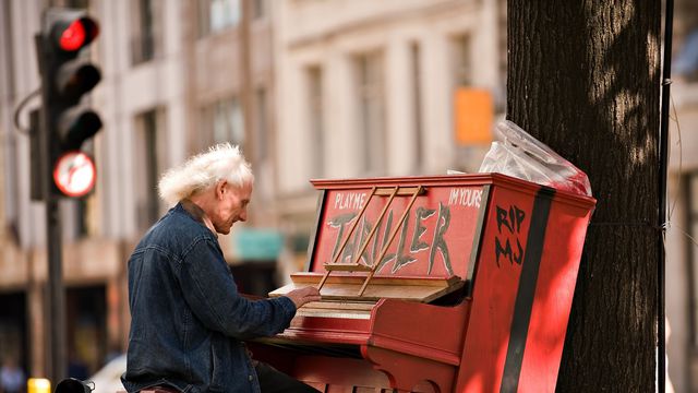 Londres: Des paiements sans contact pour rémunérer les musiciens de rue