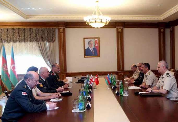 Minister Hasanov meets heads of military educational institutions of Azerbaijan, Turkey, Georgia