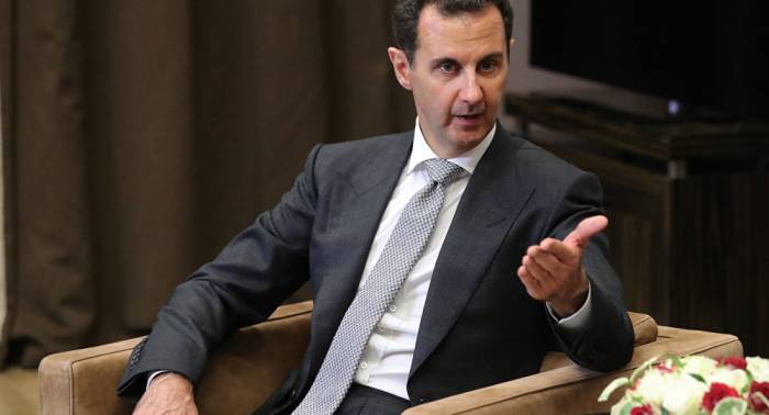 كاتب بريطاني يتحدث عن علاقات سرية جديدة بين الأسد وقطر... وبرلماني سوري يرد