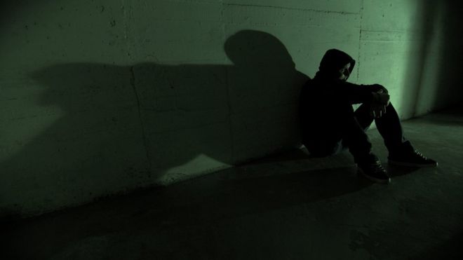 لماذا ترتفع معدلات الانتحار بين الشباب في العالم؟