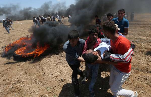 16 شهيداً و500 جريح برصاص الاحتلال في غزة
