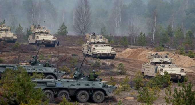 "الناتو" يجري مناورات "الرعد المشتعل" بالقرب من روسيا