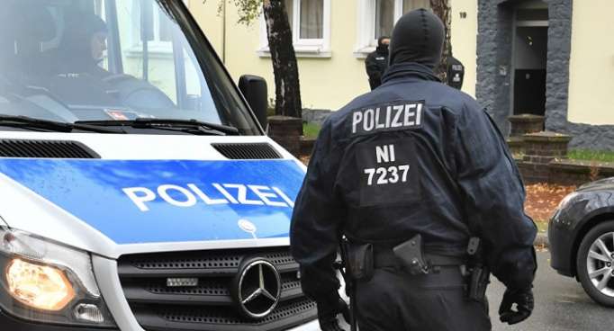 Une fusillade dans la cathédrale de Berlin fait deux blessés