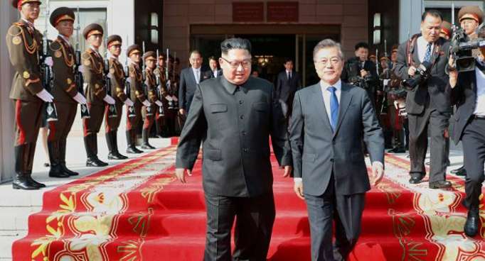 North Korea offers South to celebrate historic 2000 summit together