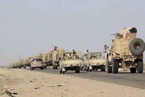 «الشرعية» تطلق عملية تمشيط واسعة في الحديدة لمنع تسلل الحوثيين