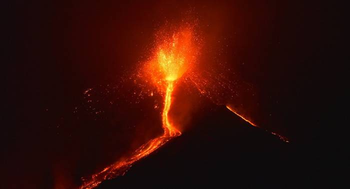 Aumenta a 125 el número de muertos tras erupción del Volcán de Fuego en Guatemala
