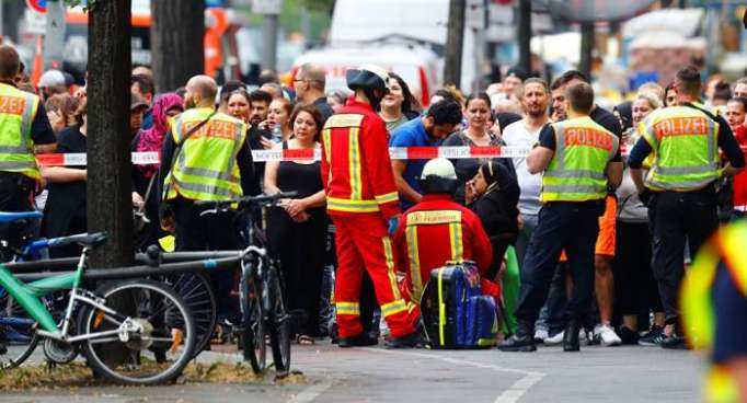 Policía de Berlín acordona una escuela por posible "situación peligrosa"