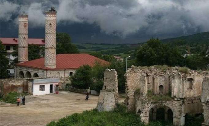 La empresa polaca de turismo cancela viajes ilegales a Nagorno-Karabaj