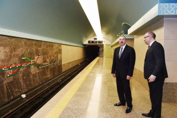 Prezident “Sahil” metrosunda - FOTOLAR
