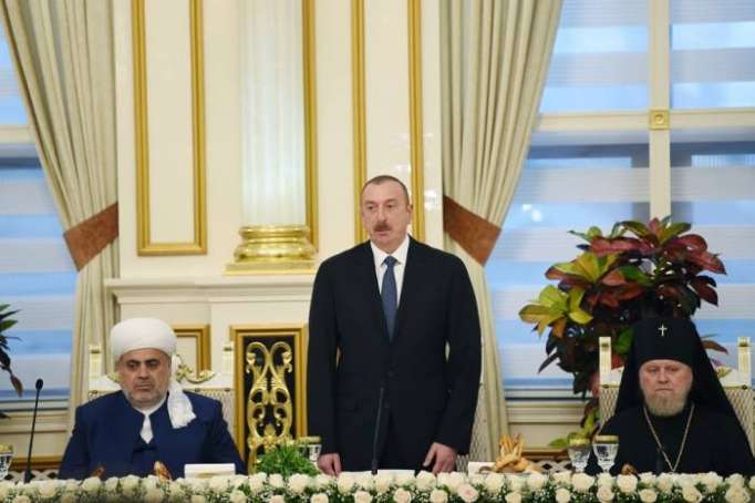 Los países musulmanes apoyan a Azerbaiyán- Ilham Aliyev