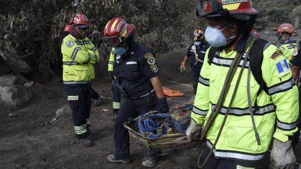 Equipo español de Bomberos Unidos se traslada a Guatemala para ayudar tras erupción