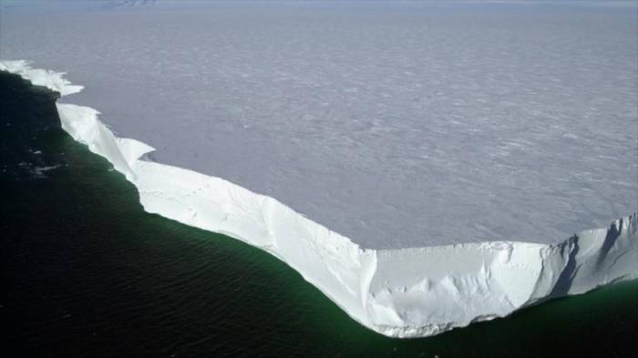 El mayor iceberg antártico, a punto de desaparición
