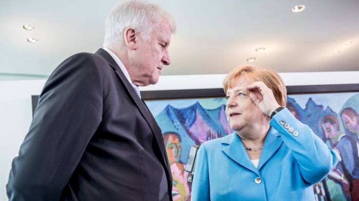 Seehofer und Merkel treffen sich noch am Abend zum Krisengespräch