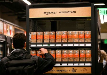 Microsoft apunta a Amazon impulsando el pago en caja automático